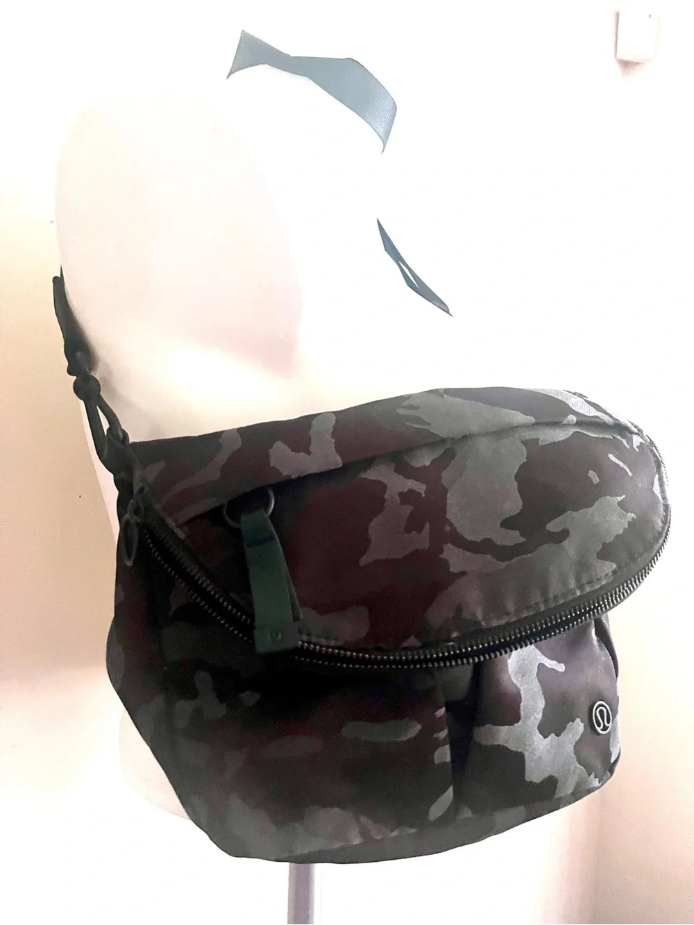 LULULEMON Allnight Festival Bag 5 L